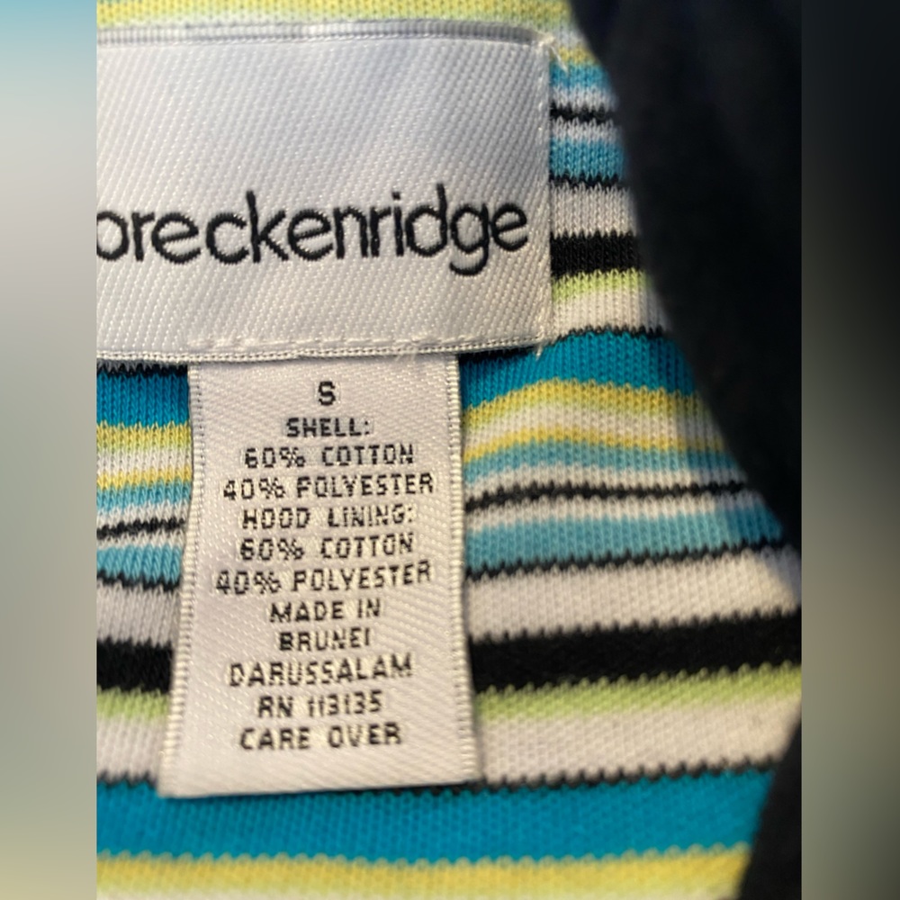 Breckenridge jacket. sidewalk café. Navy blue with cat design. Size small. - Picture 9 of 16